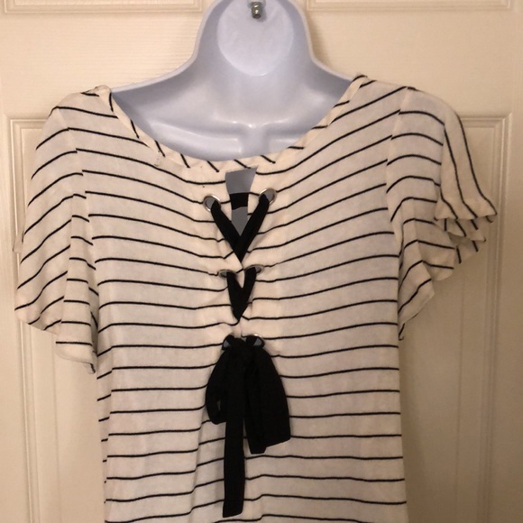 Flutter Sleeve Striped Boho Blouse - Picture 9 of 10